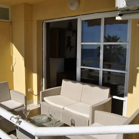 Apartamento Frente Al Mar,Primera Linea De Playa Rincon de la Victoria Exterior photo